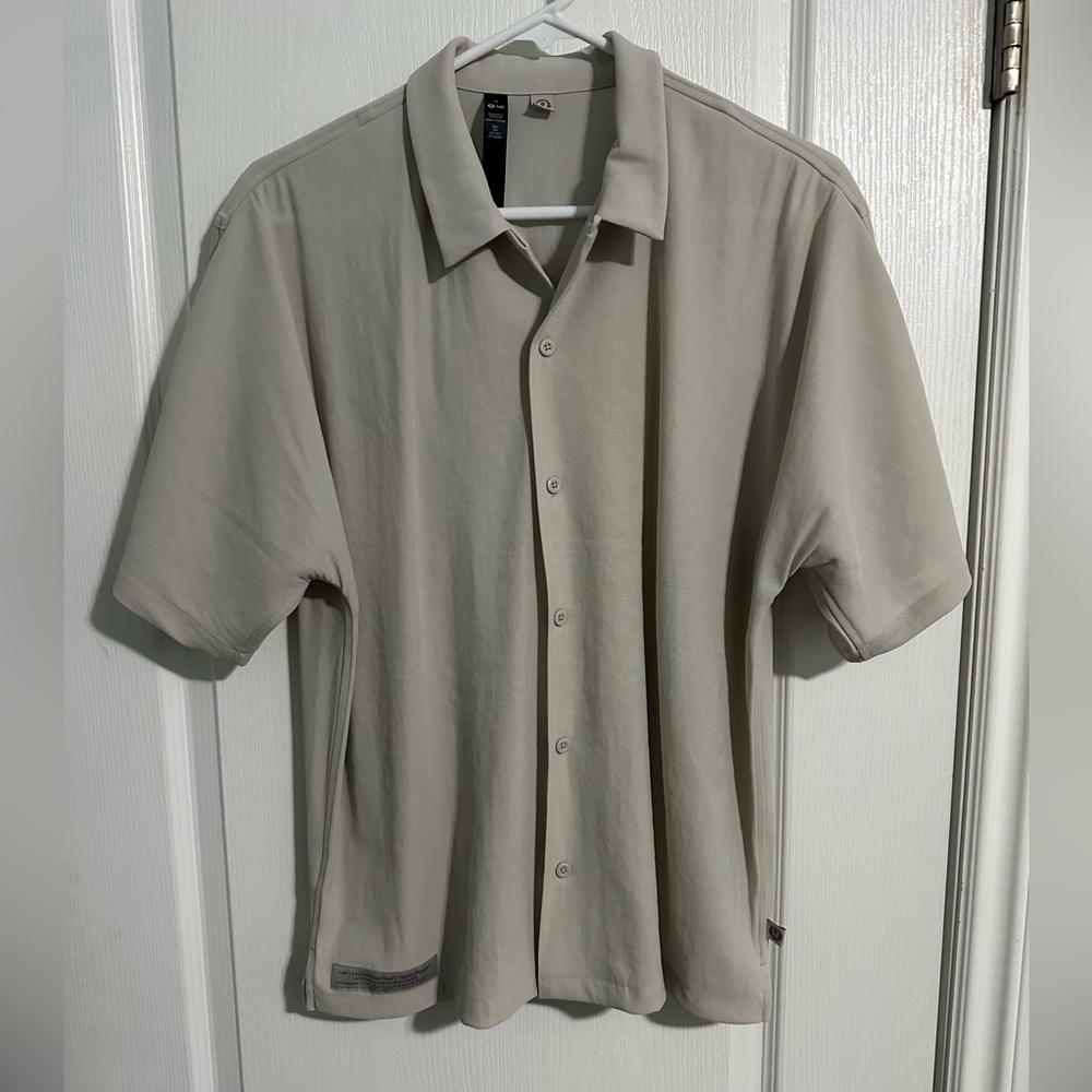 Lululemon Lab Button Up